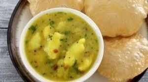Aloo Poori (2 pcs)